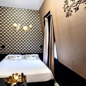 Studio met een King Size Bed